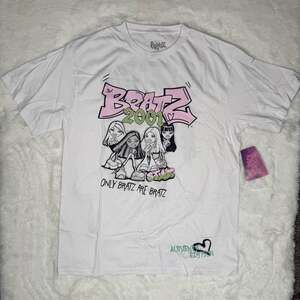 Bratz Legends Rule Graphic White T-Shirt